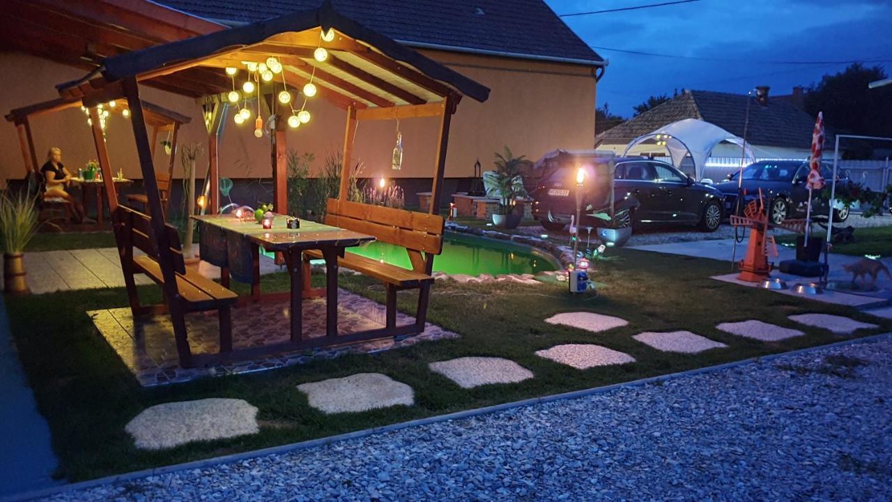 Grevia Apartmanok โปรอสซโล ภายนอก รูปภาพ